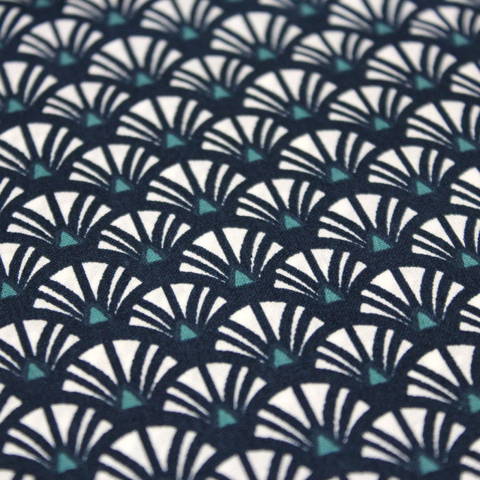 Tissu de coton motif ART DÉCO bleu marine aux éventails blancs - OEKO-TEX® - tissuspapi