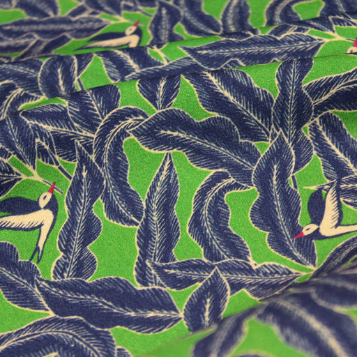 Tissu Microfibre de viscose motif wax vert aux feuilles et oiseaux bleus - COLLECTION ELVIRE - OEKO-TEX® - tissuspapi