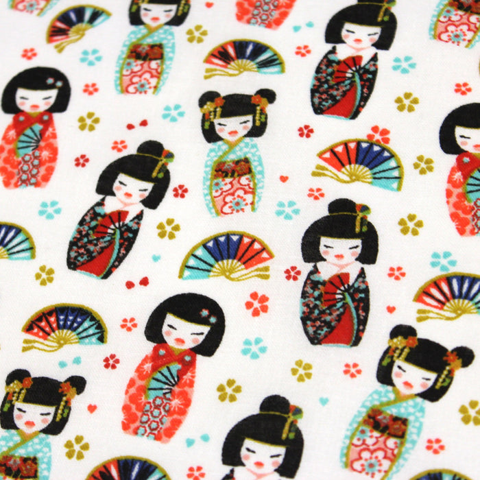 Tissu de coton motif traditionnel des geishas, kokeshis & éventails, fond blanc - OEKO-TEX® - tissuspapi