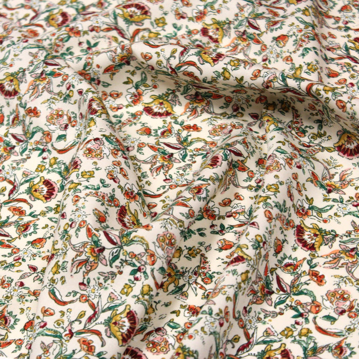 Tissu popeline de viscose écru aux fleurs bleues, vertes et blanches - Fabrication française - COLLECTION KALAMKARI - OEKO-TEX® - tissuspapi