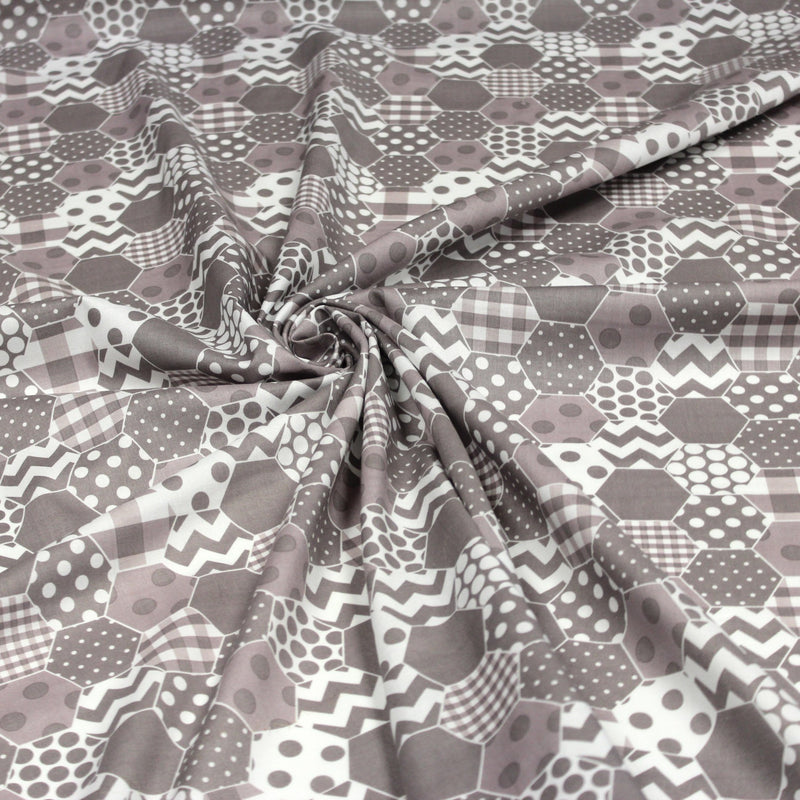 Tissu popeline de coton aux hexagones à pois, à carreaux, tons taupes & blancs - TissusPapi.com