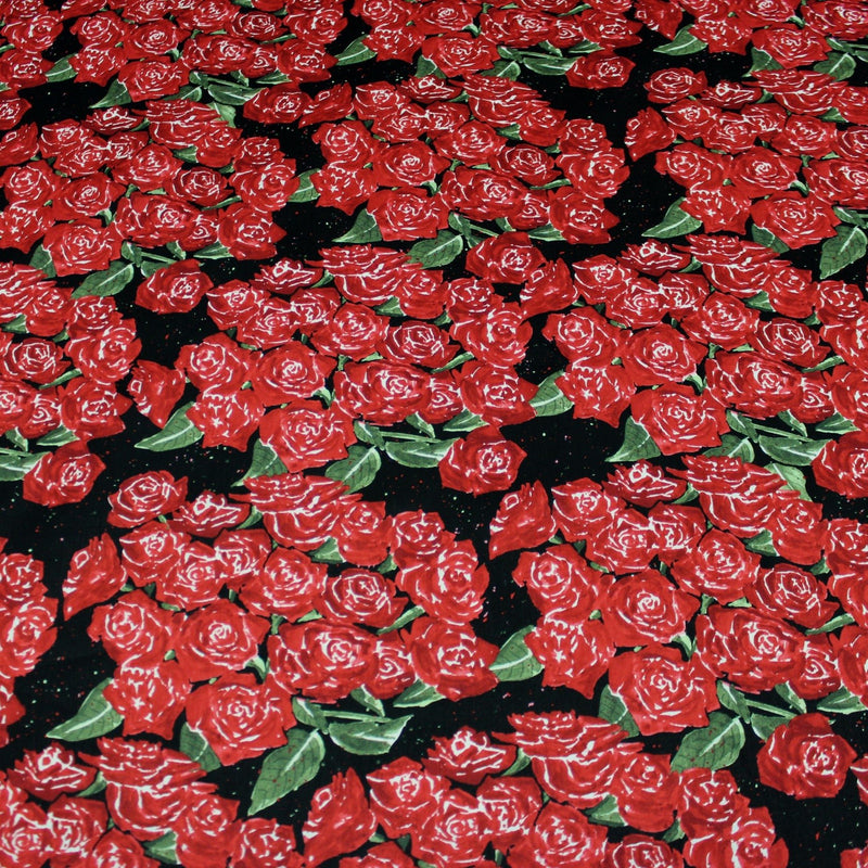 Tissu popeline de coton aux fleurs de roses rouges fond noir - TissusPapi.com