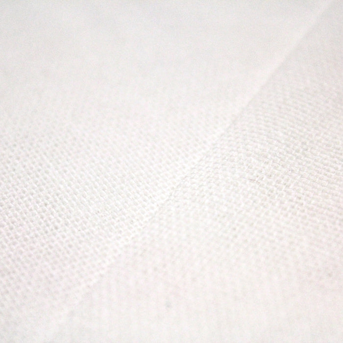 Tissu gaze de coton blanc, maille fine
